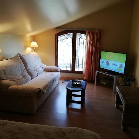 La Planquette Bed & Breakfast Castelnou Екстериор снимка